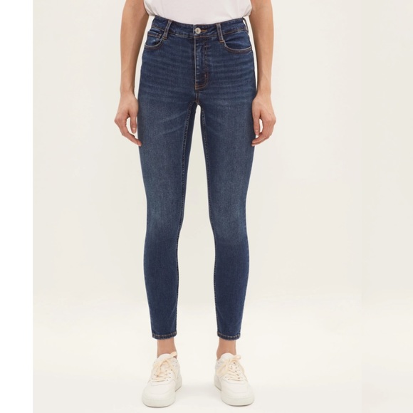 Frank & Oak Debbie Skinny Jeans - Picture 1 of 8